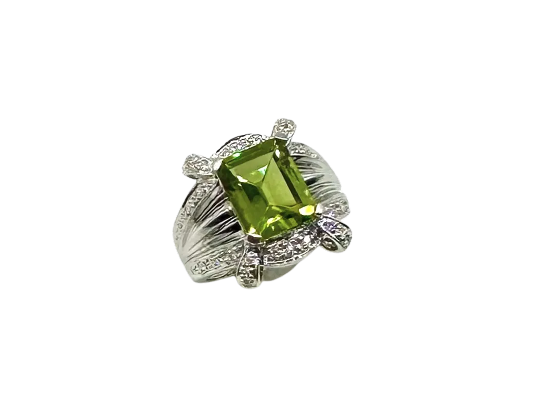 14k White Gold Emerald Cut Peridot Ring with Diamond Accent Stones