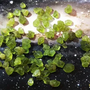 3.5oz Natural Peridot Olivine Green Fish Aquarium Gravel Vase Filler Gems Rocks Pebbles Stones For Jewelry Decor Chips Decoration Supplies