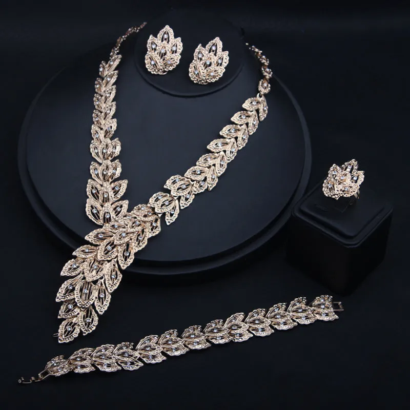 American exaggerated feather diamond clavicle short necklace four-piece set of women's accessories