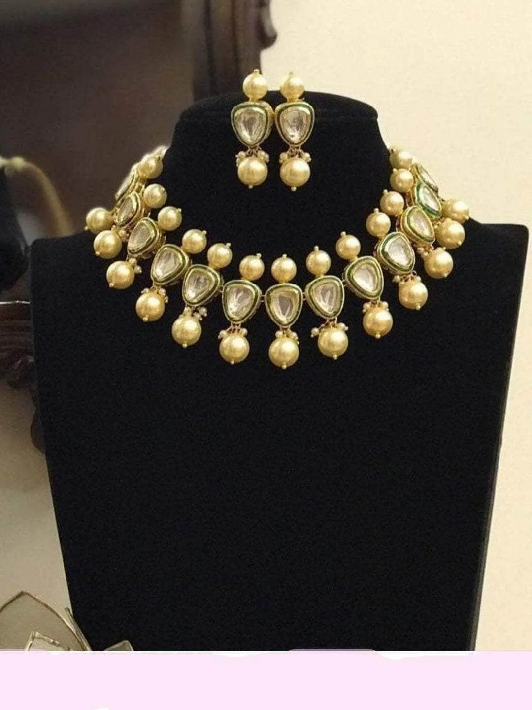 Big Kundan Moti Stone Necklace