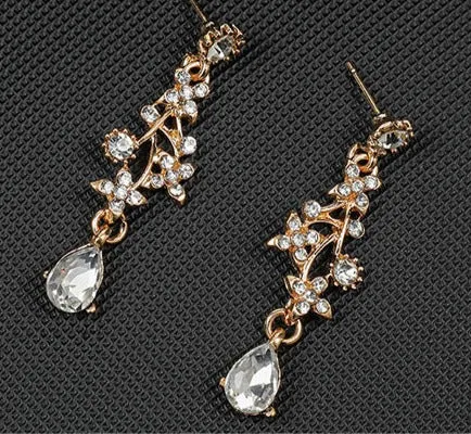 Bridal necklace and earrings two-piece set for women short drop-shaped pendant temperament versatile clavicle chain