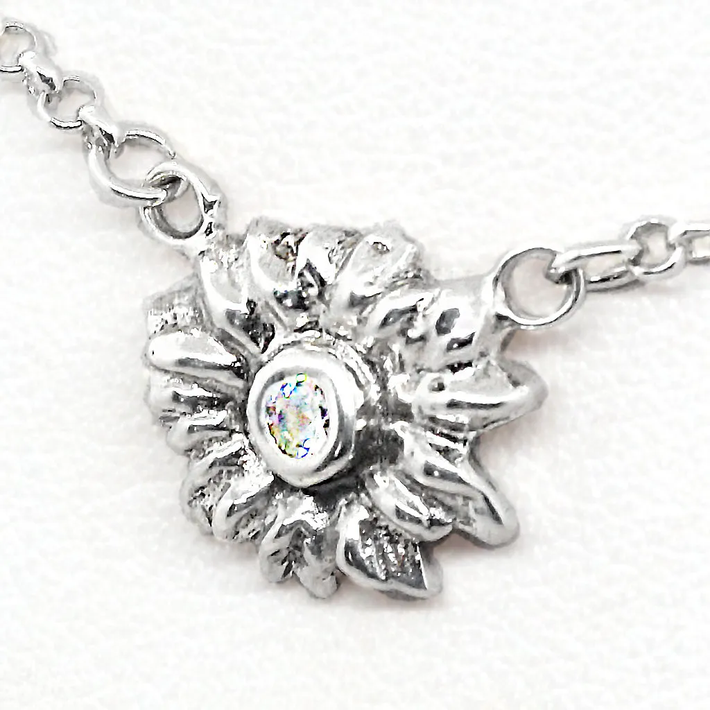 Daisy Necklace