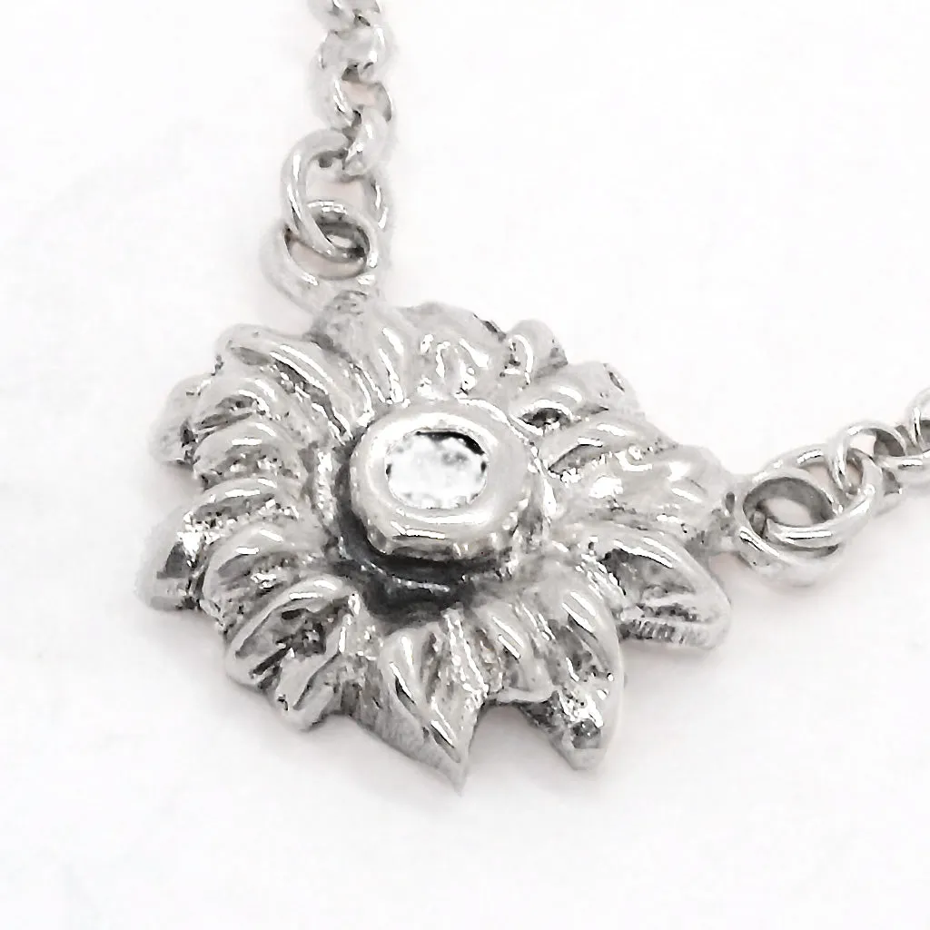 Daisy Necklace