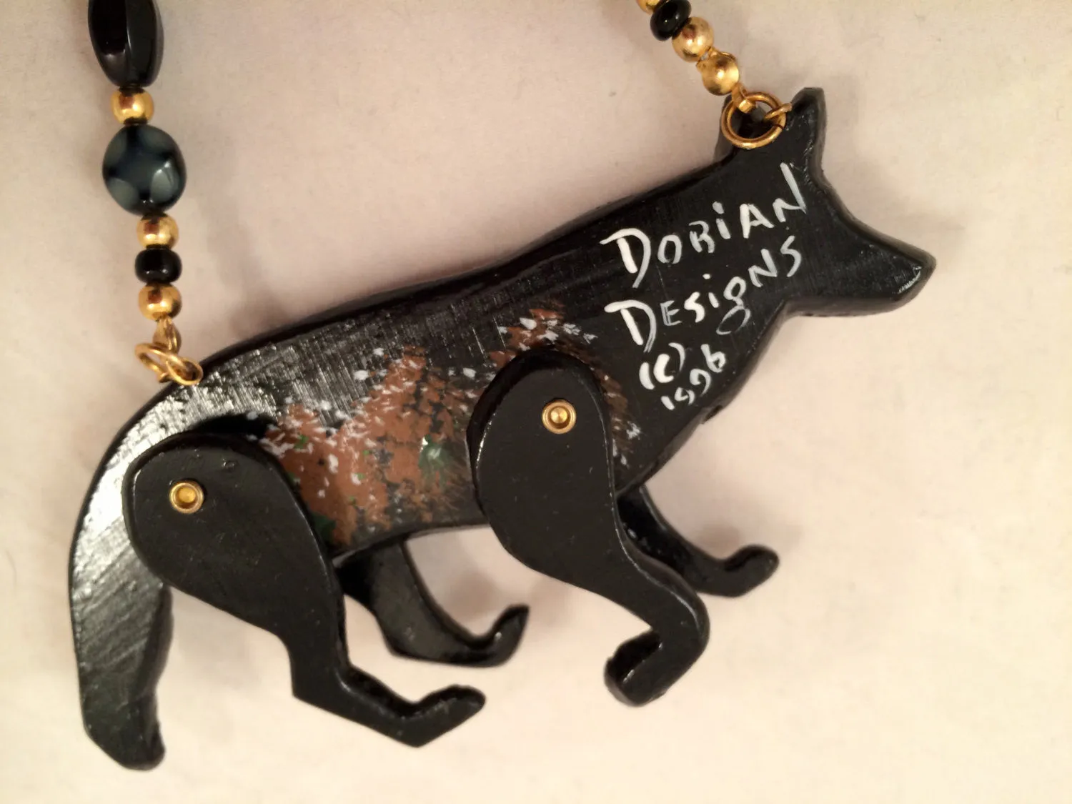 Dorian Designs Necklace Wolf Pendant