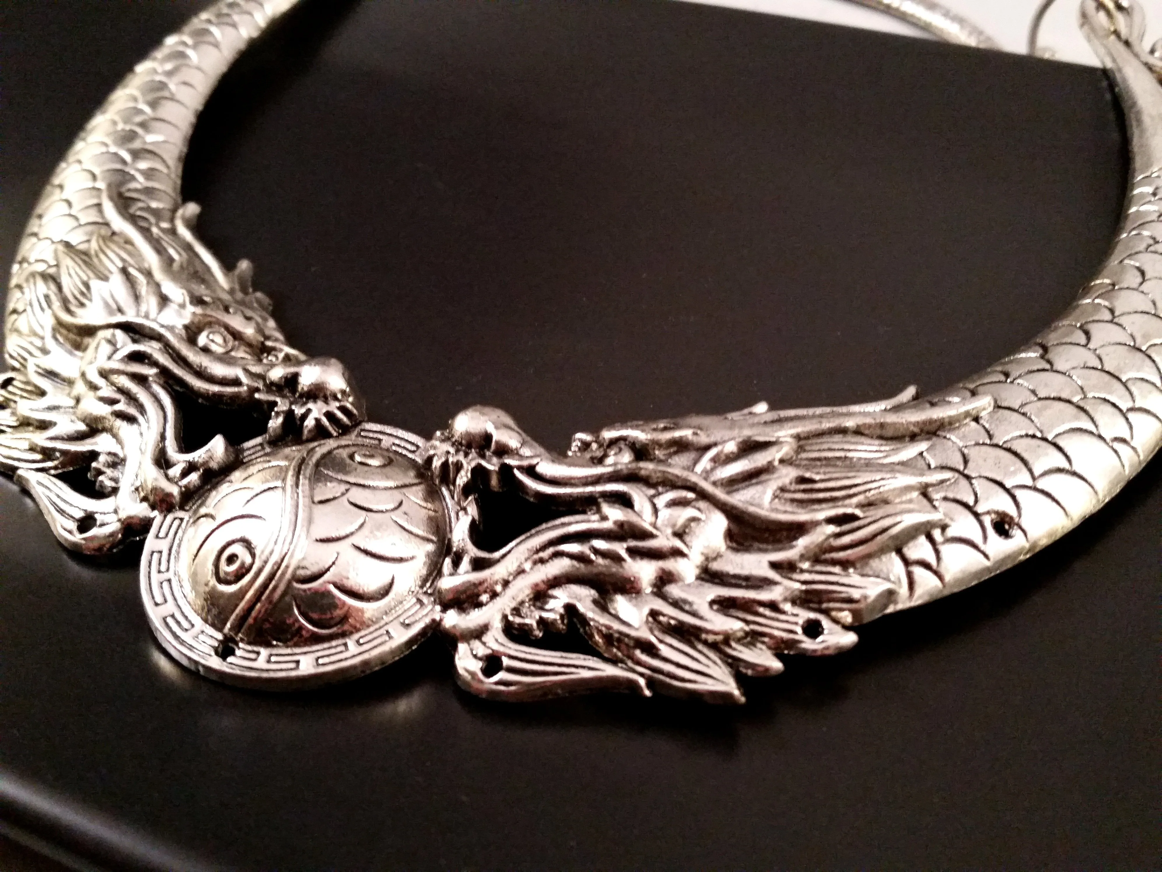 Dragon Choker Necklace Silver