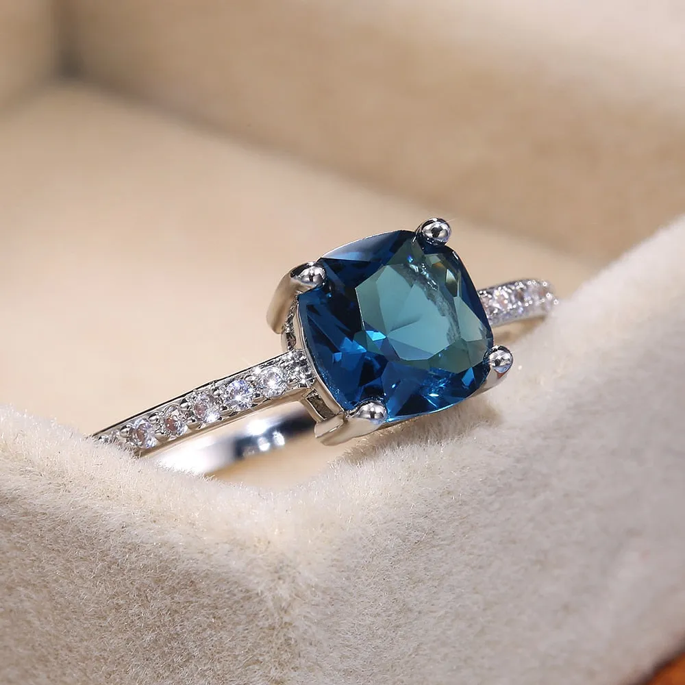 Engagement Jewelry Simple Blue Radiant Cut Cubic Zircon Solitaire Ring