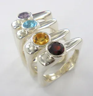 Flat Top Ring with Gems Ai104