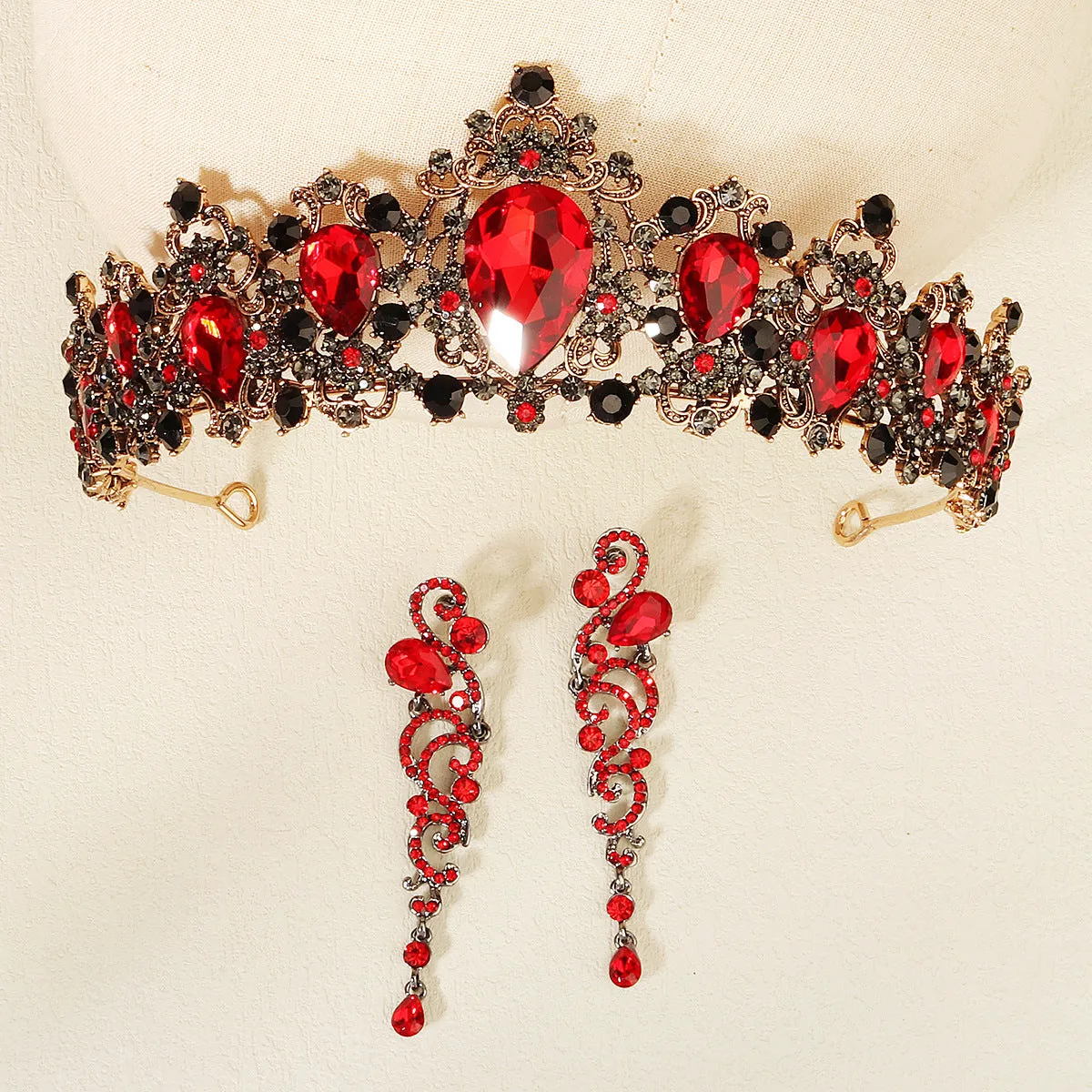 Halloween jewelry set, women's prom dress, retro baroque red and black crystal crown earrings two-piece set