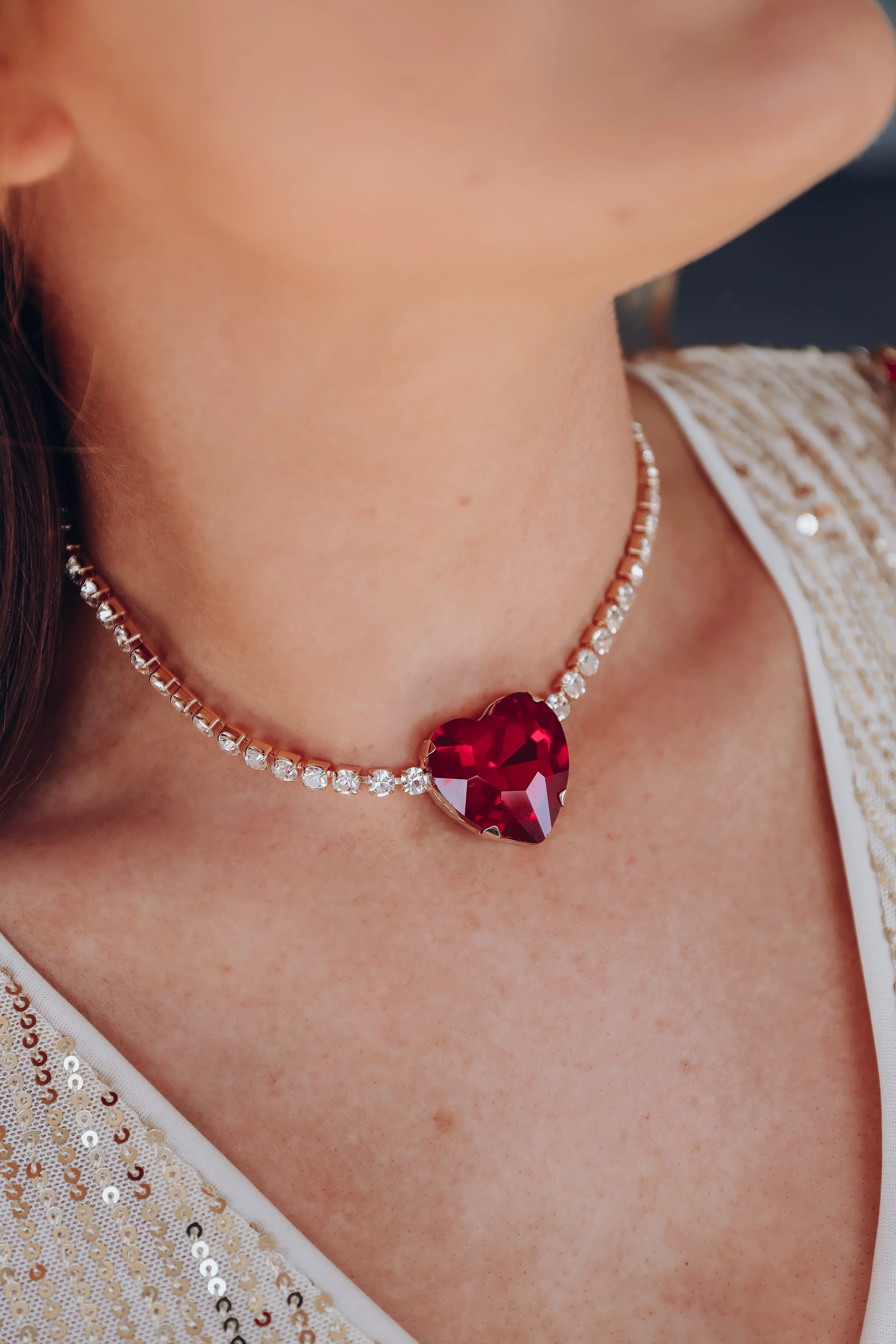 Jeweled Heart Rhinestone Choker - Red