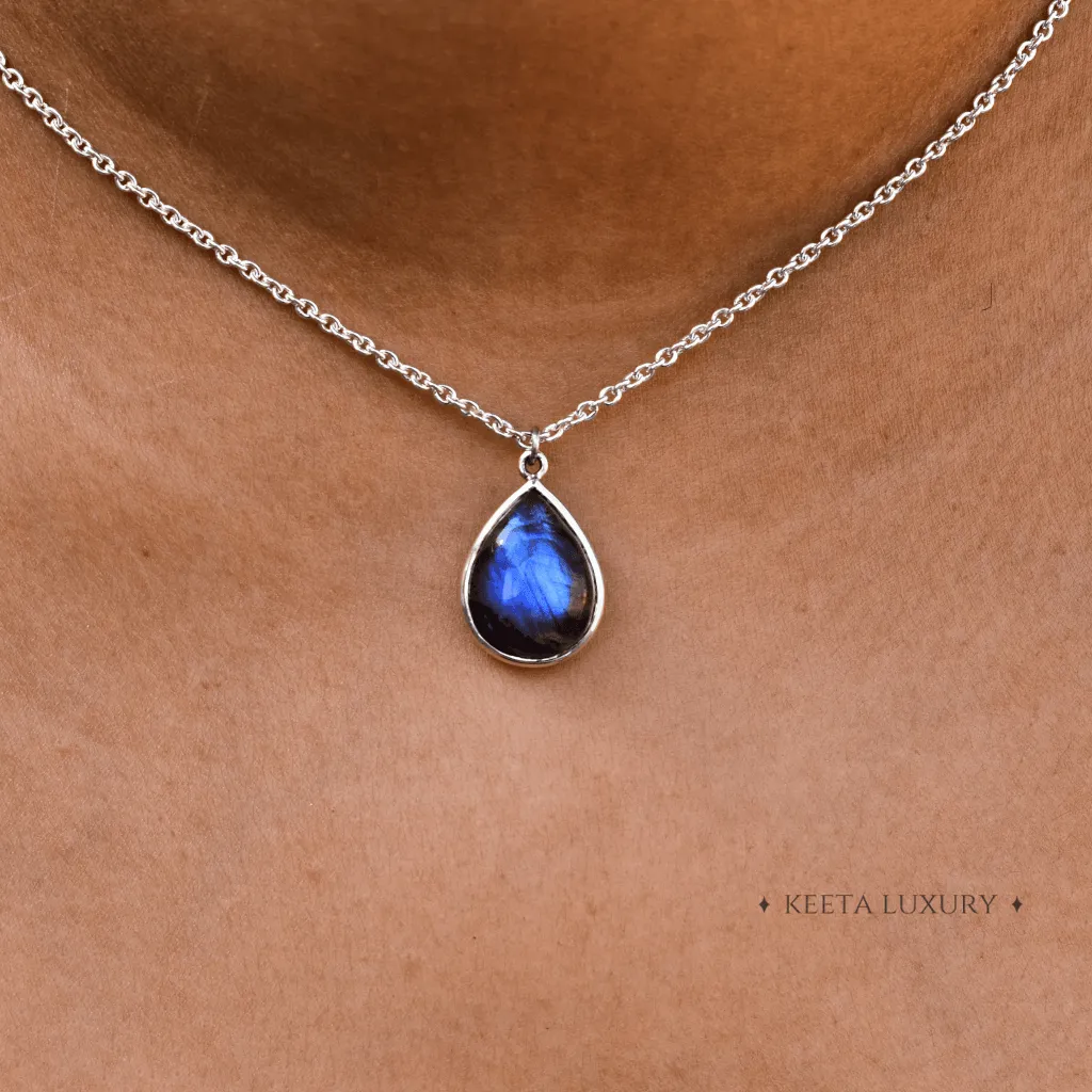 Magic Drop  - Labradorite Necklace