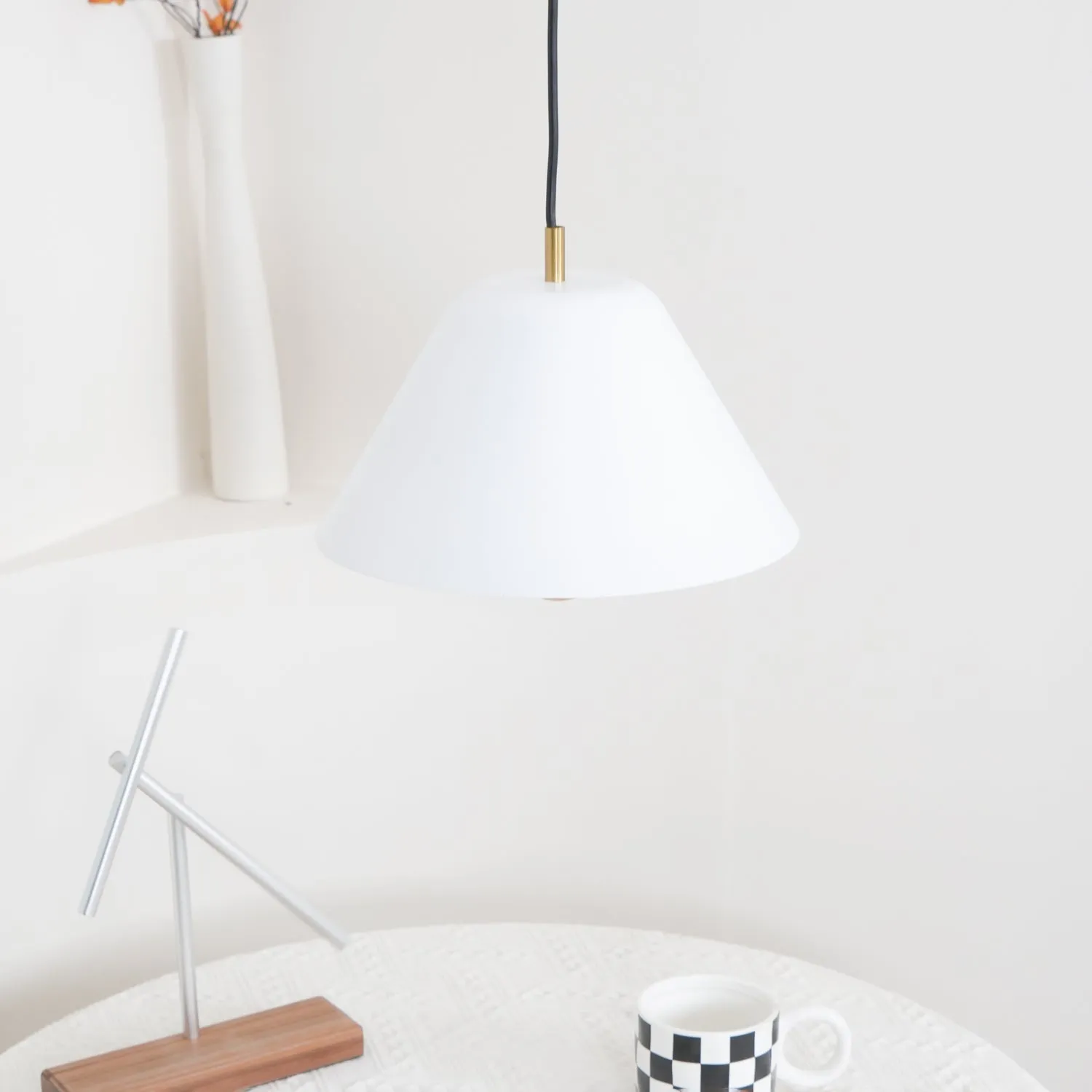 Minimalist Pendant Lamp