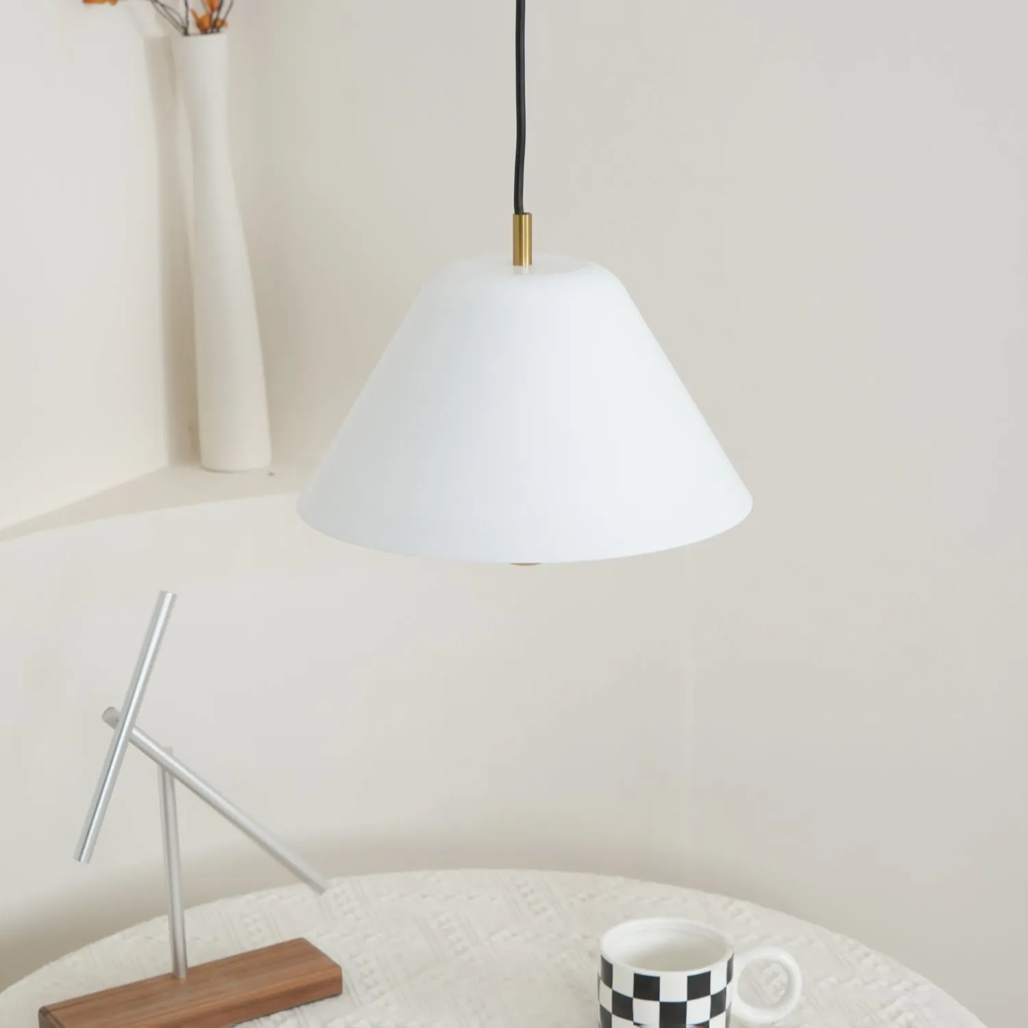 Minimalist Pendant Lamp