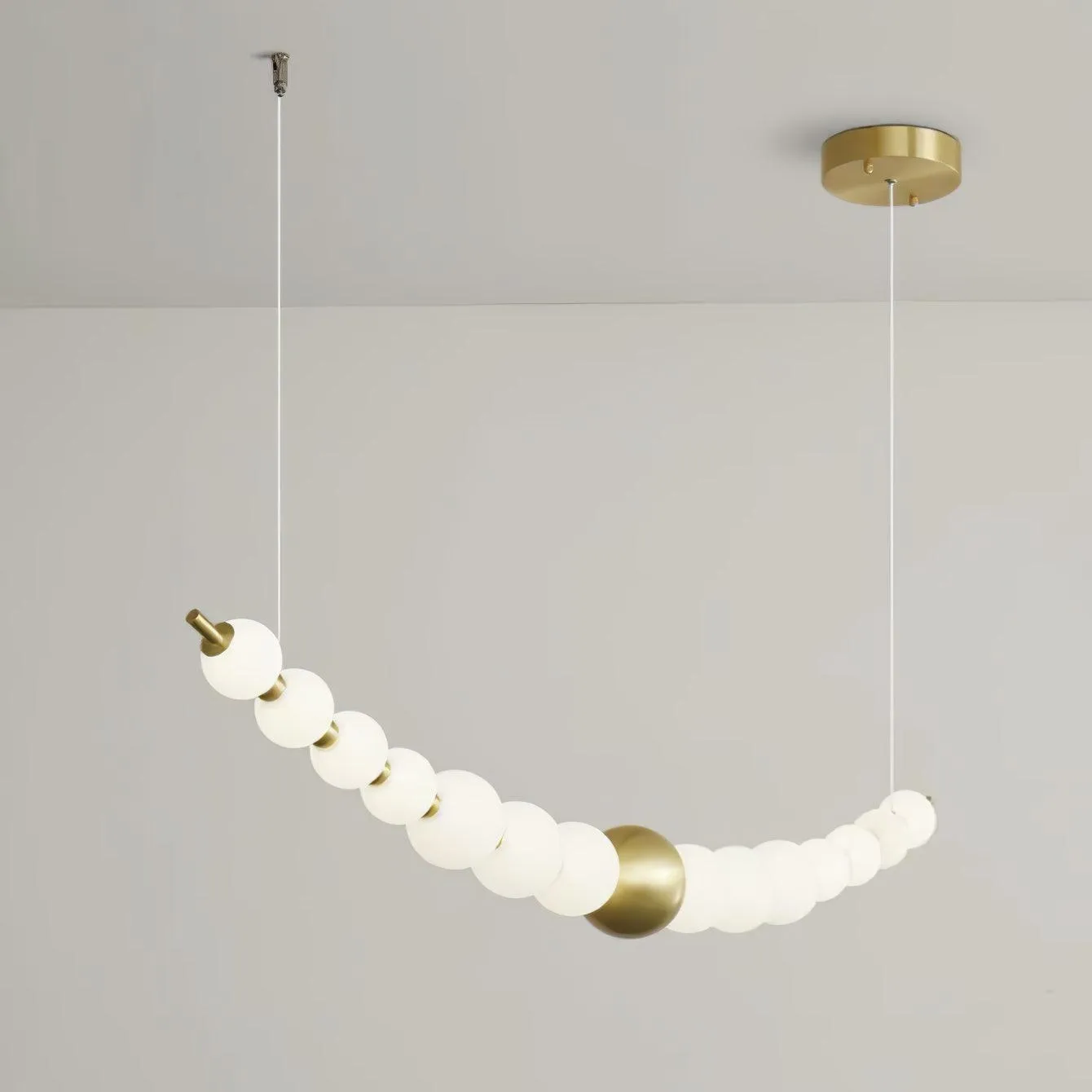 Pearl Chain Pendant Lamp