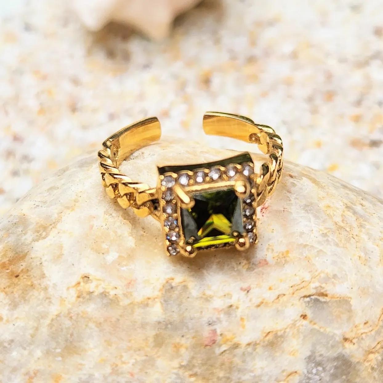 PERIDOT SPARKLES  - ADJUSTABLE WATERPROOF GOLD RING