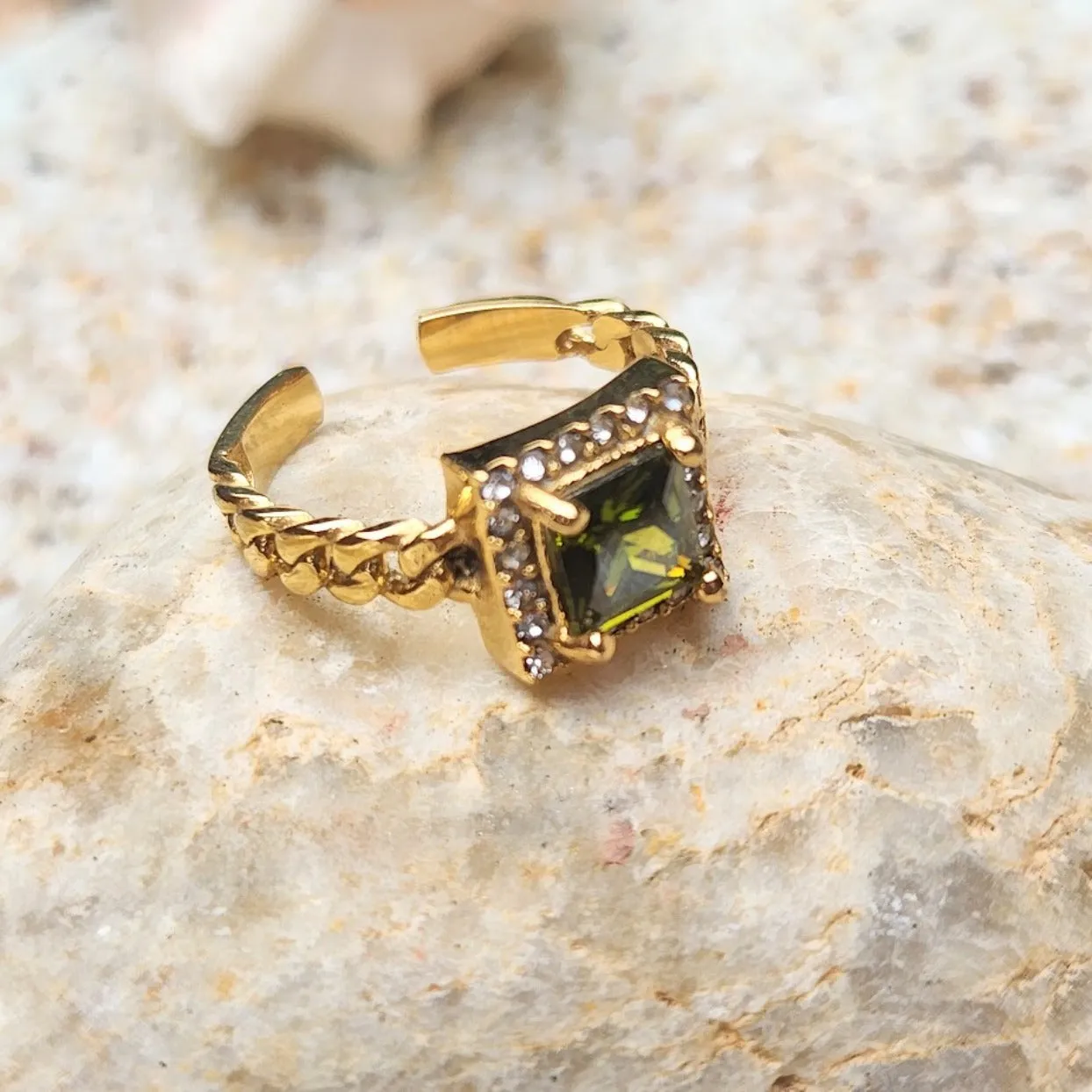 PERIDOT SPARKLES  - ADJUSTABLE WATERPROOF GOLD RING