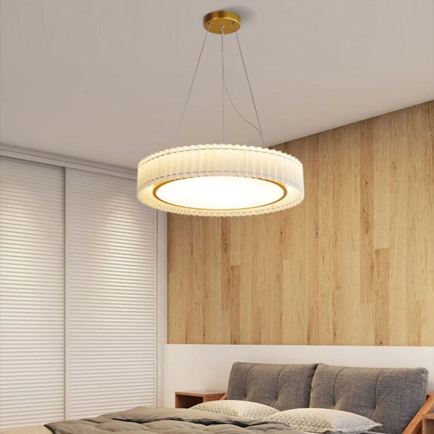 Round Pleated Pendant Lamp