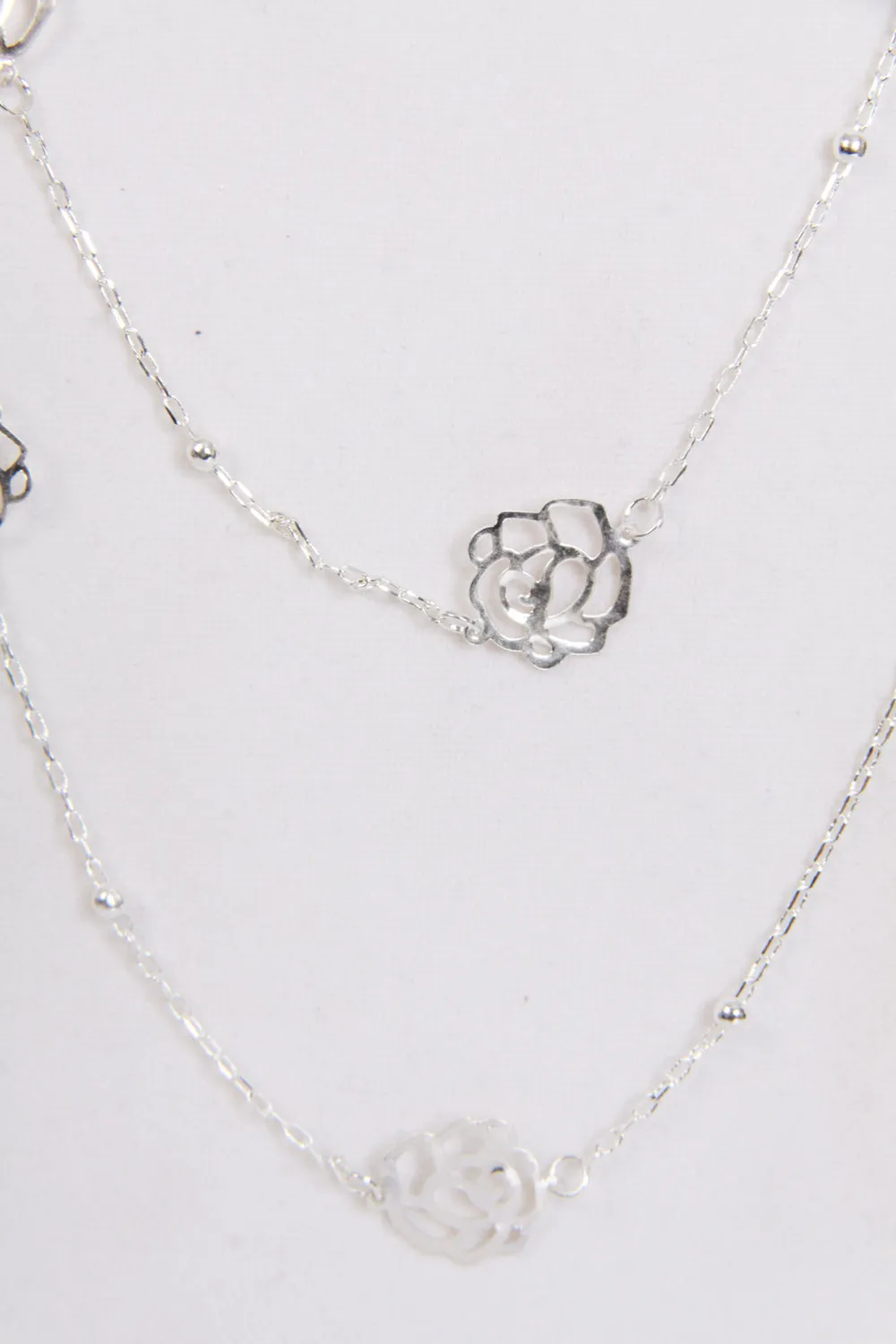 Silver Roses in Balls in Chain