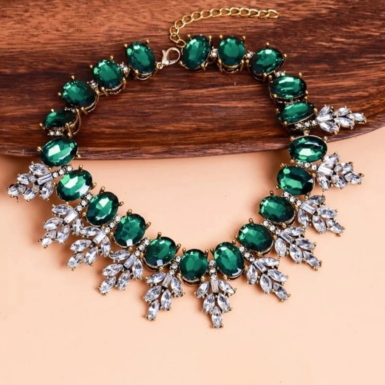 Statement Gemstone collar neckpiece.