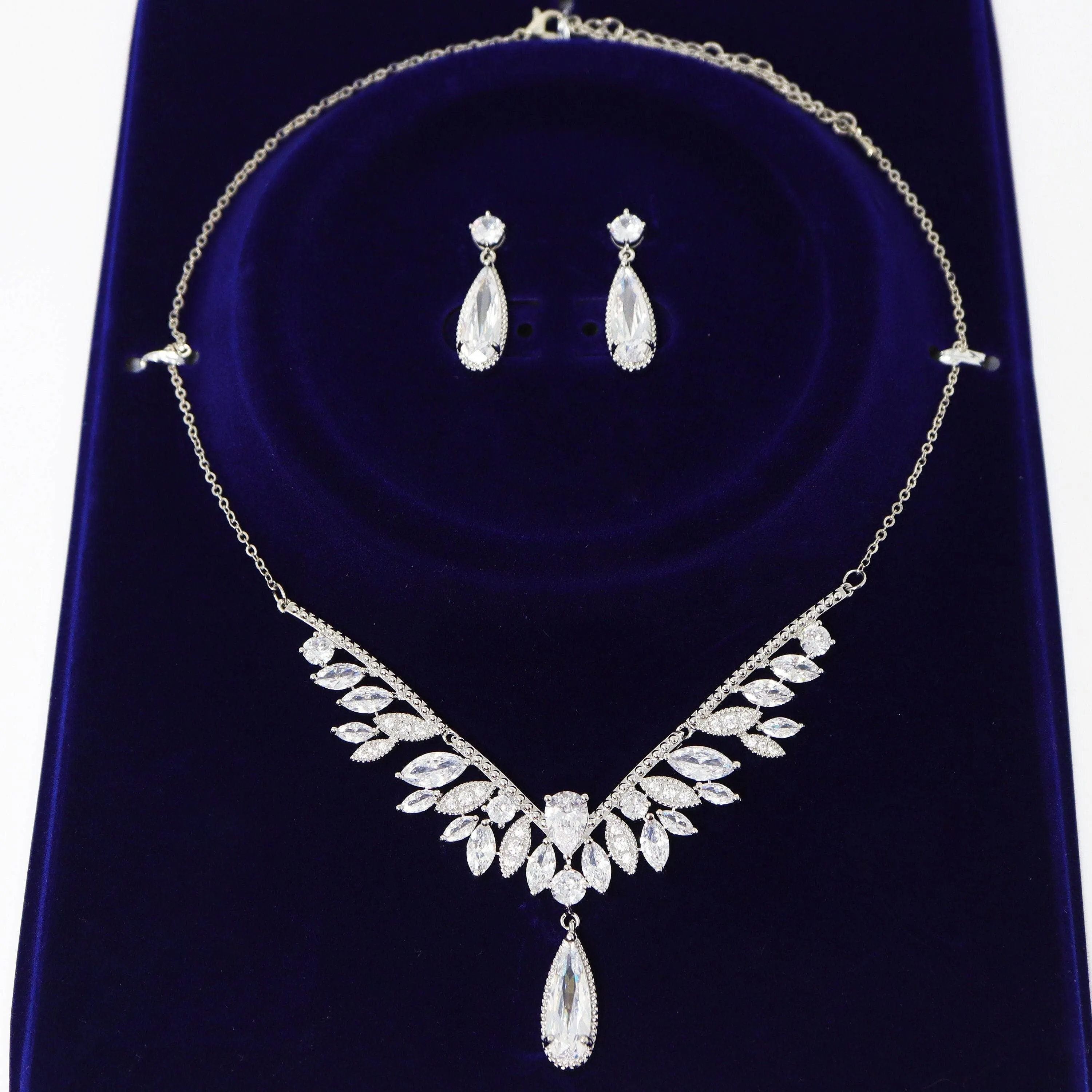 Swarovski Bridal Wings Leaves Drop Necklace Set, Long Bridal Jewelry, Bridal Earrings And Necklace, Statement Earrings Cz Necklace Set