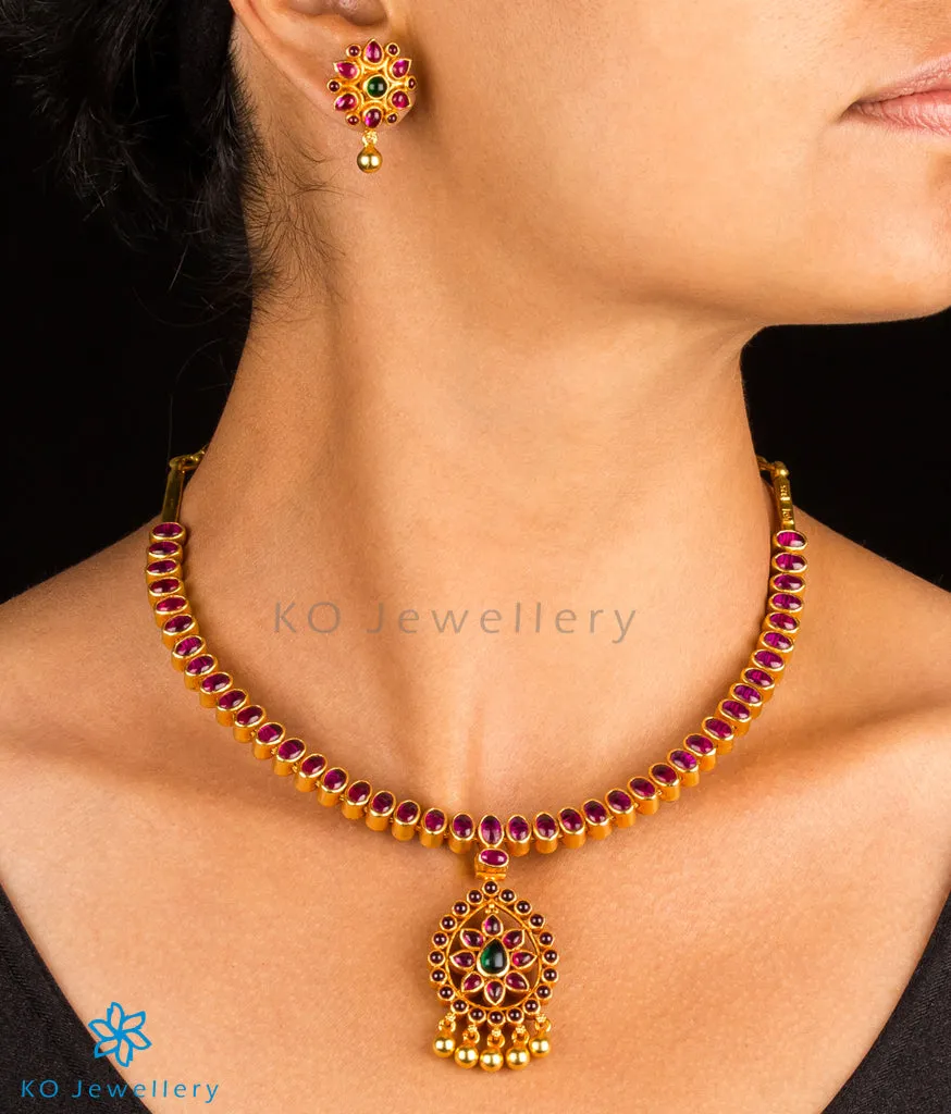 The Asvarya Silver Reversible Addige Necklace