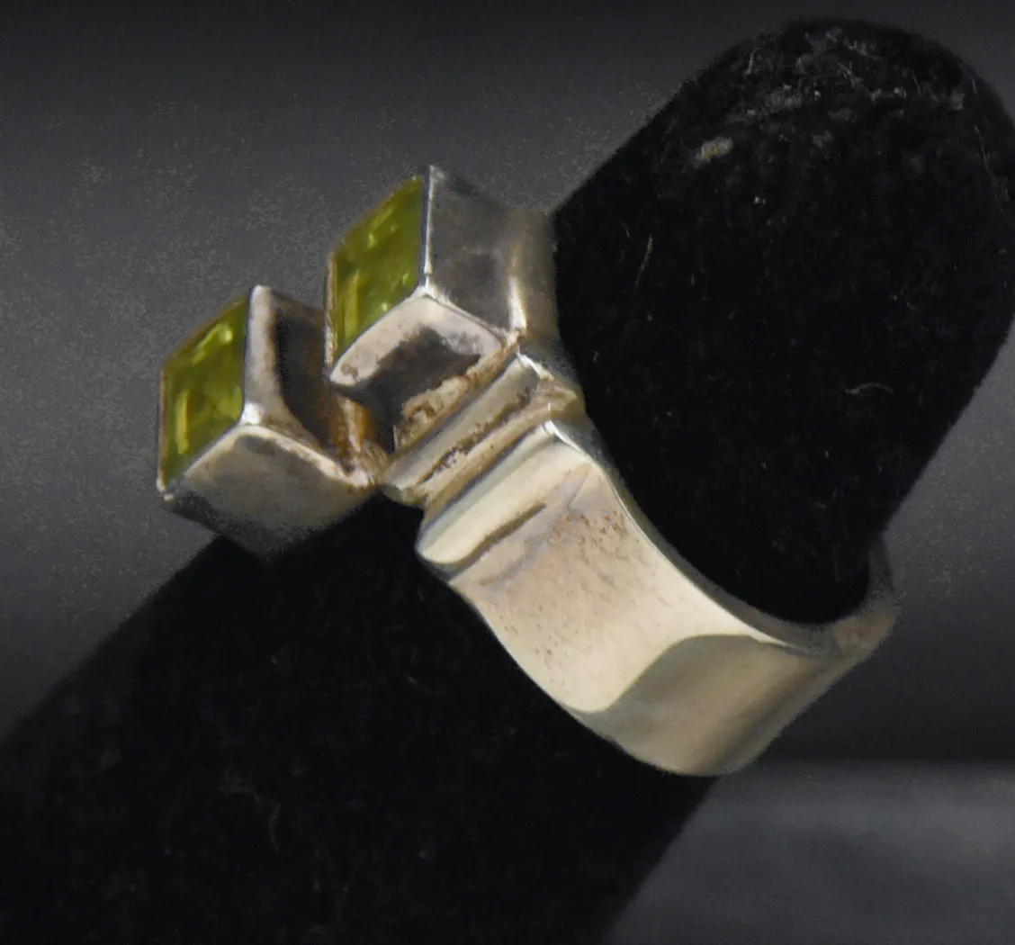 Vintage Handmade Peridot Sterling Silver Ring Bypass Ring - Size 3